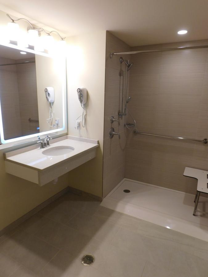 Days Inn & Suites By Wyndham Kearney Ne Esterno foto